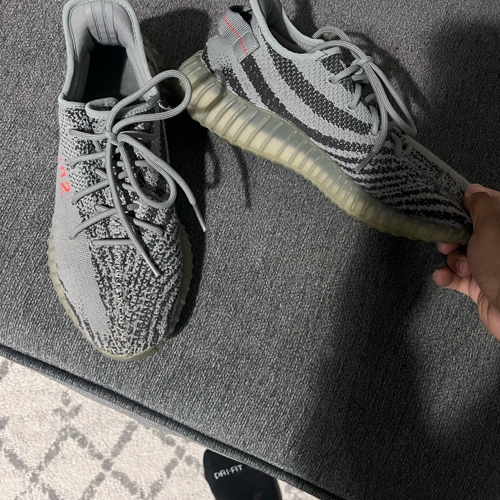 Men 11 Yeezy boost 350 100% authentic no box